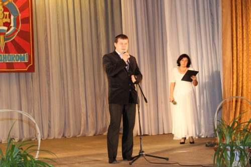        8 ноября 2013 года  в 11.00 часов во Дворце культуры им. Чкалова состоялось праздничное мероприятие, посвященное Дню сотрудника органов внутренних дел