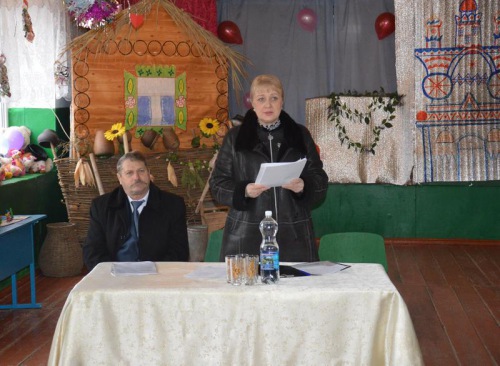 Жители Краснодонецкого поселения получили ответы на волнующие вопросы