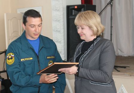 Ольга Мельникова поздравила работников и ветеранов пожарной охраны с профессиональным праздником и знаменательной датой 