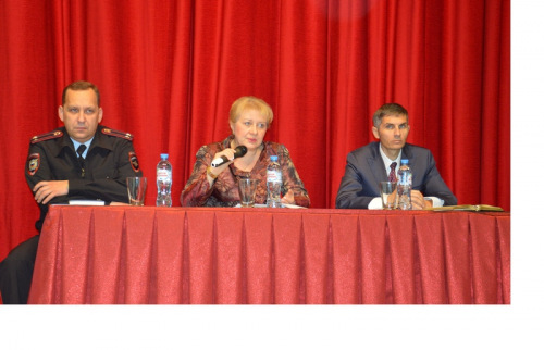 Жители Шолоховского поселения благодарили областную и местную власть за благоустройство поселка