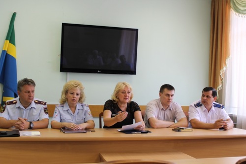 Глава района Ольга Мельникова провела совещание с главами поселений и правоохранительными органами