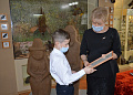 Глава Администрации района поблагодарила юных белокалитвинцев за пополнение экспонатов краеведческого музея