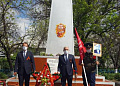 Возложение цветов к памятникам воинов-освободителей от немецко-фашистских захватчиков, посвященное 75-й годовщине Победы в Великой Отечественной войне, состоялось в Белокалитвинском районе