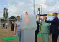 Глава Администрации района Ольга Мельникова и заместитель Губернатора Ростовской области Алексей Изотов поздравили жителей хутора Рудаков со вводом газопровода