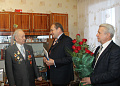 12 декабря 2013 года принимает поздравления с 80-летним юбилеем Герой Социалистического Труда Сафронов Виктор Иванович